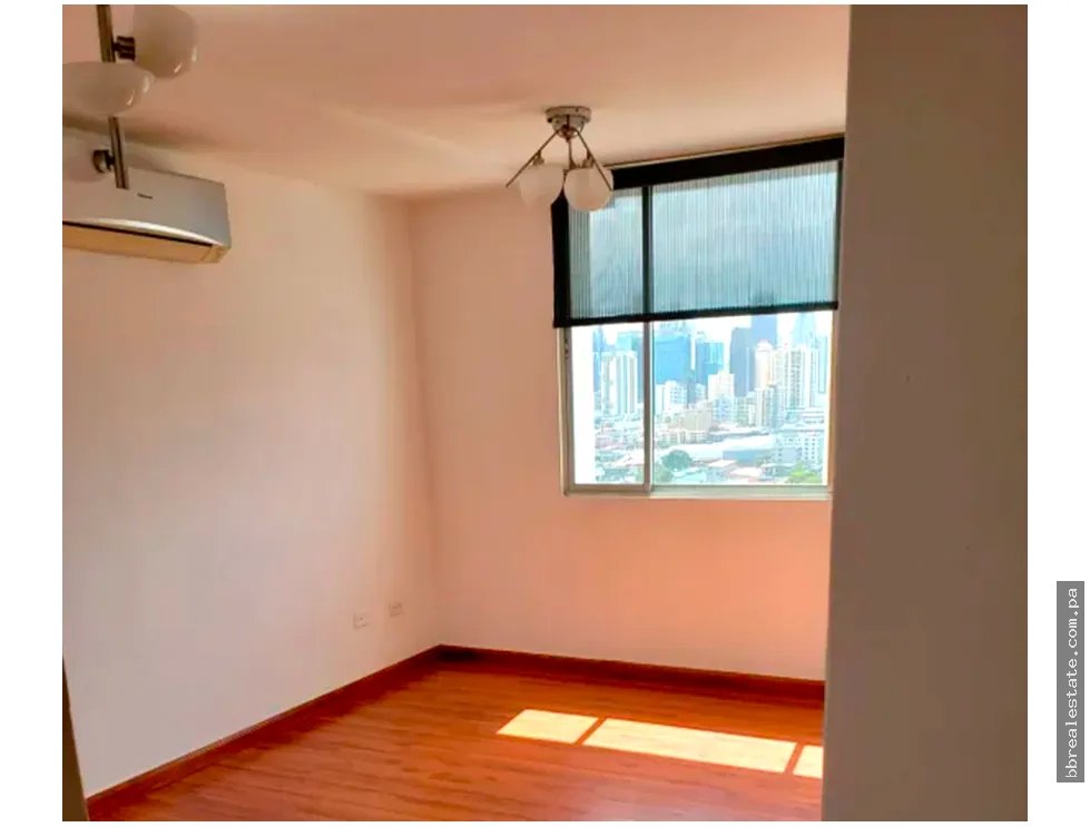 Se vende apartamento en Vía España, Ph Plaza Valencia