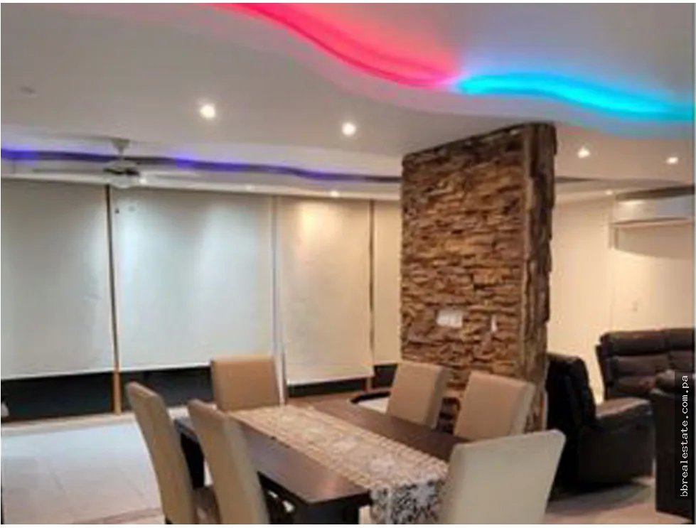 Se vende Apartamento en Plaza Edison,Ph Oceania