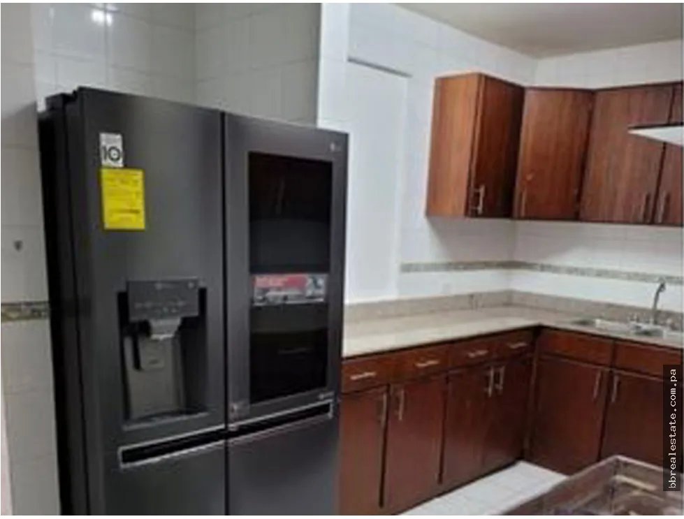 Se vende Apartamento en Plaza Edison,Ph Oceania