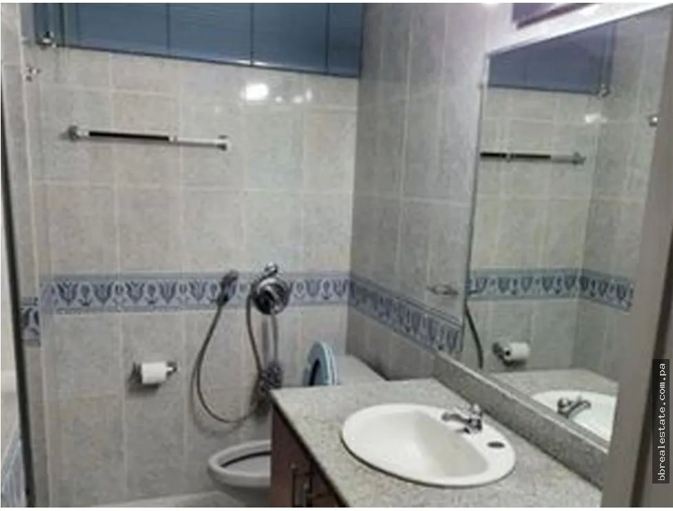 Se vende Apartamento en Plaza Edison,Ph Oceania