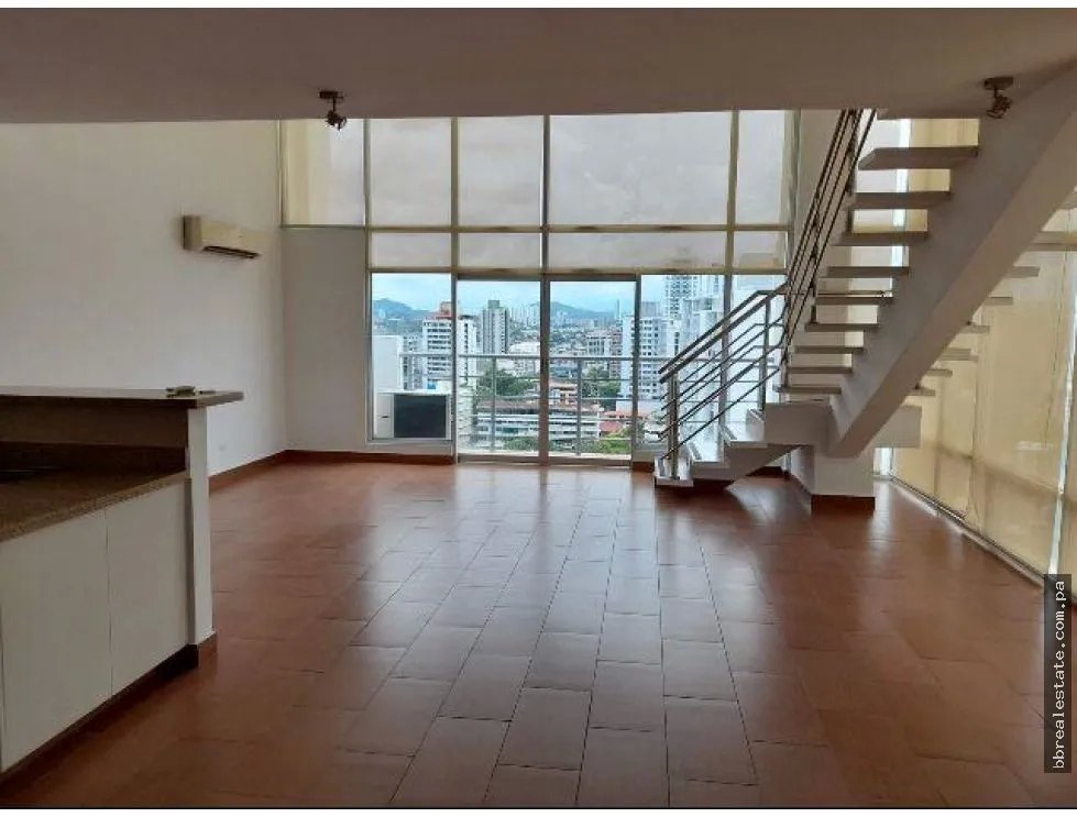Se vende apartamento en Via Argentina, PH Mediterraneo Loft