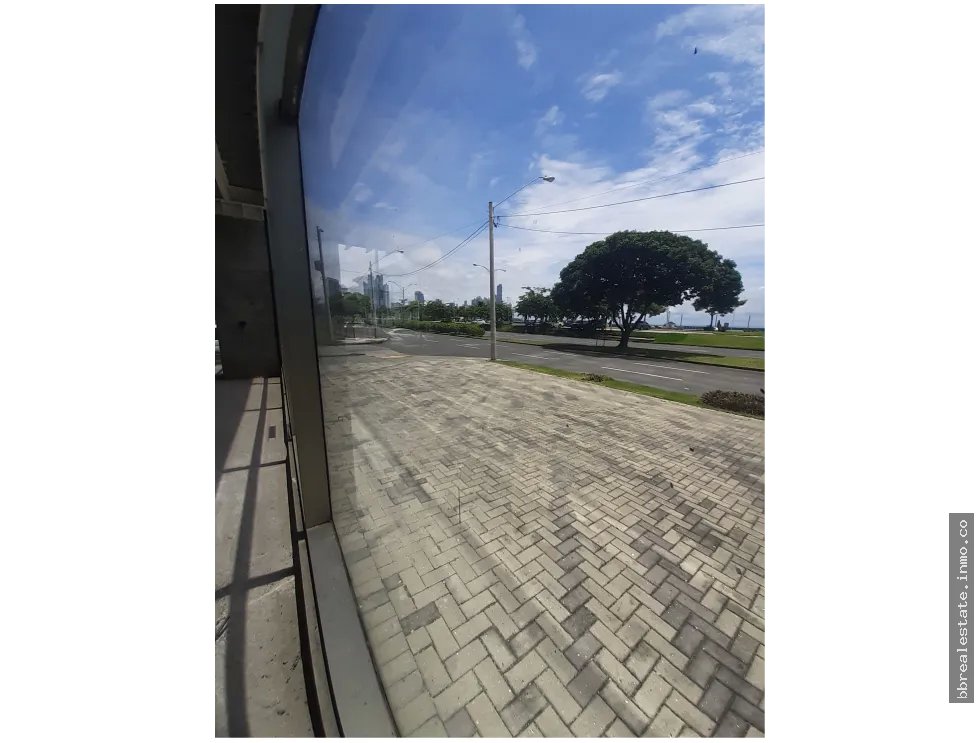 ALQUILER LOCAL COMERCIAL AV BALBOA NEGOCIABLE