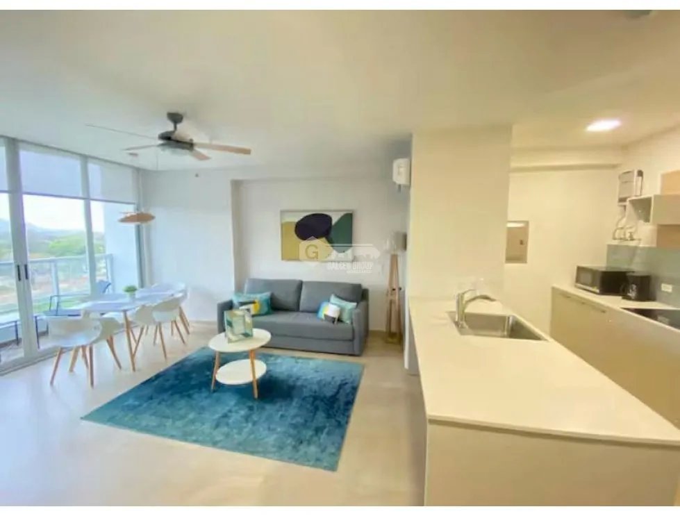 SE VENDE APARTAMENTO NUEVA GORGONA PH ROYAL PALM 70 M2 FRENTE AL MAR