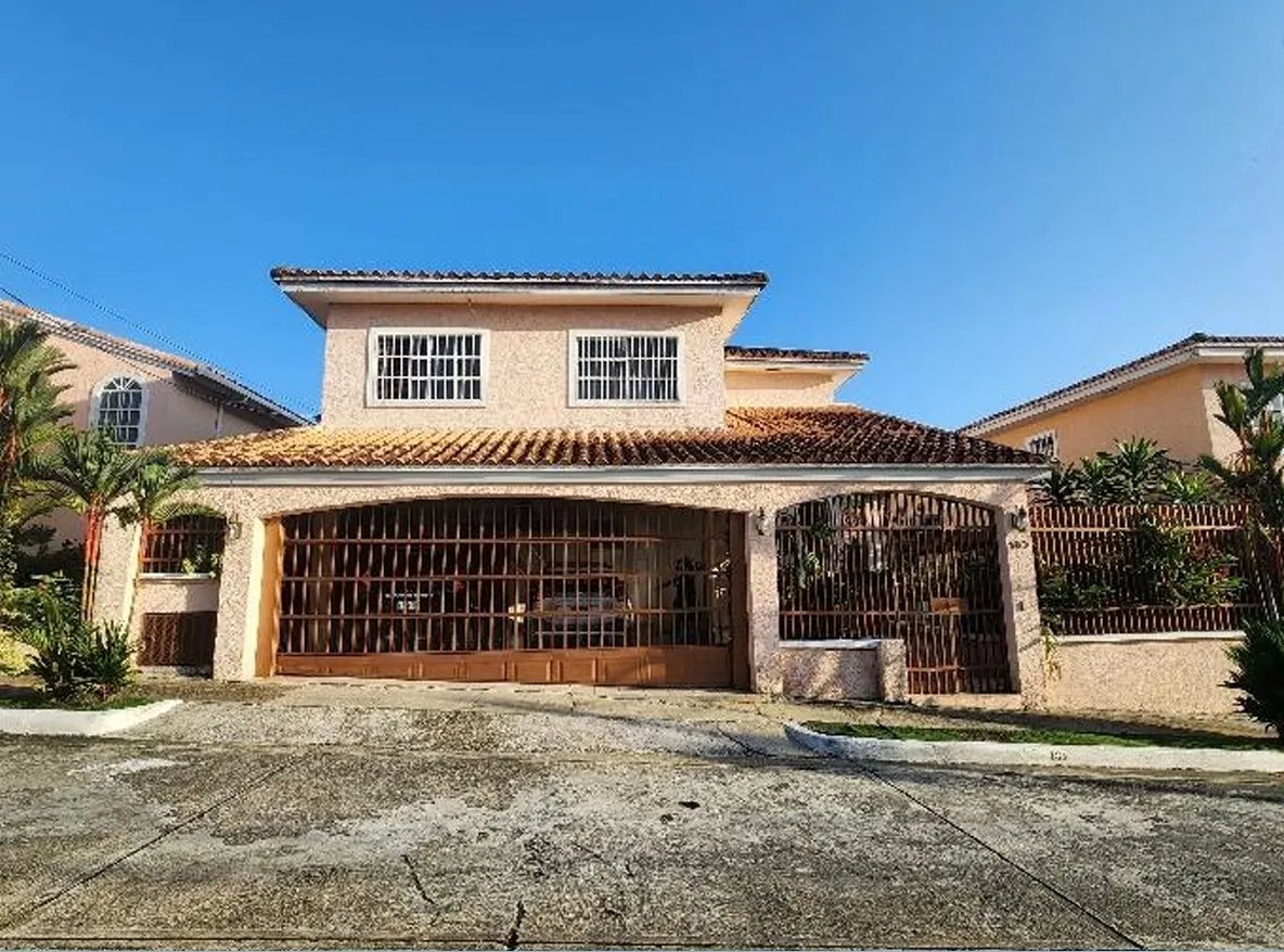 Venta de casa en Fuente del Fresno, Condado del Rey