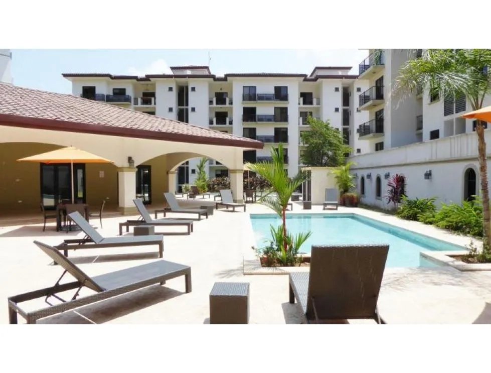 Venta de apartamento en PH Embassy Village | Clayton. JC
