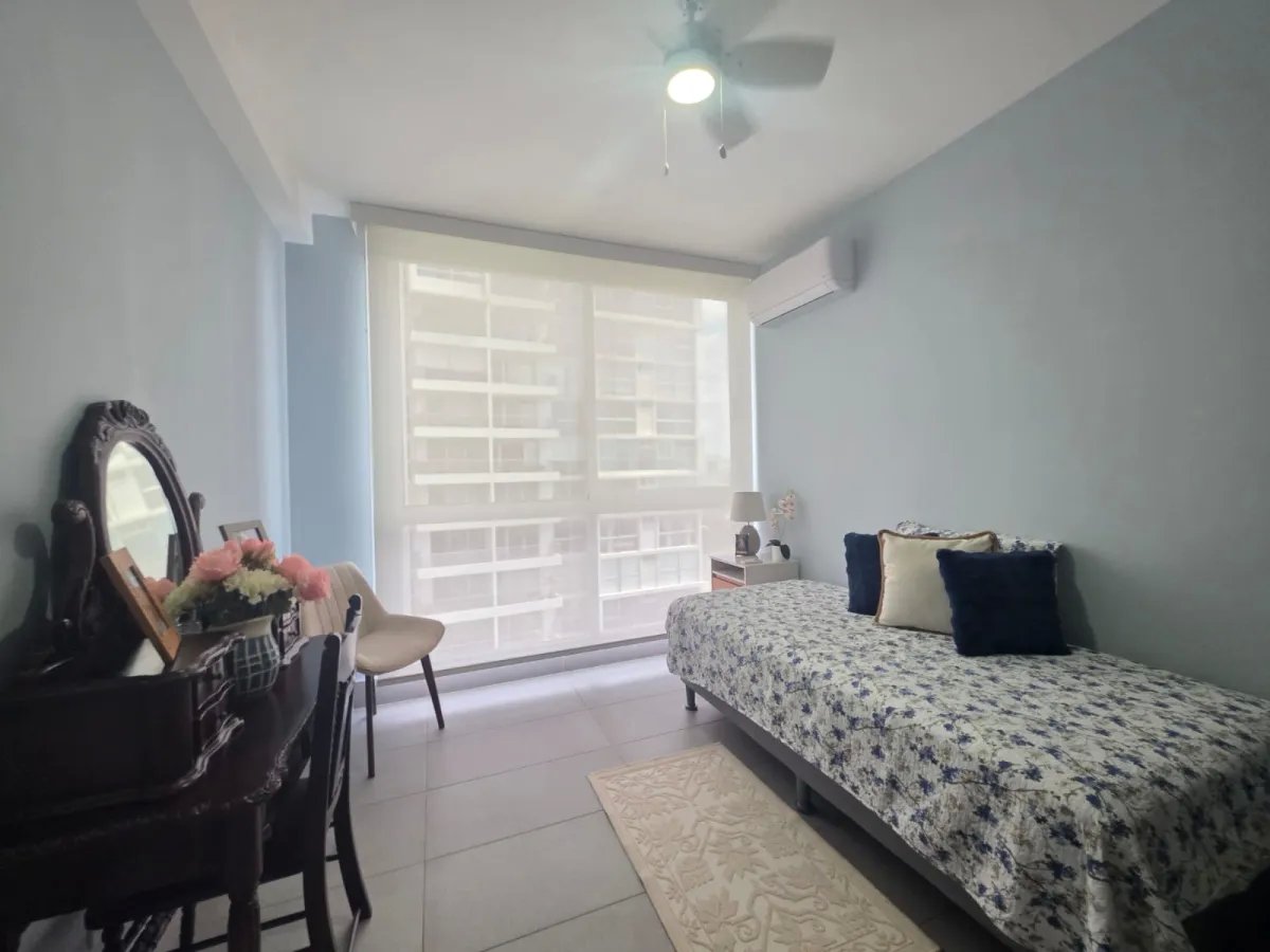Apartment for Sale at PH Loma Vista Tower, La Loma
