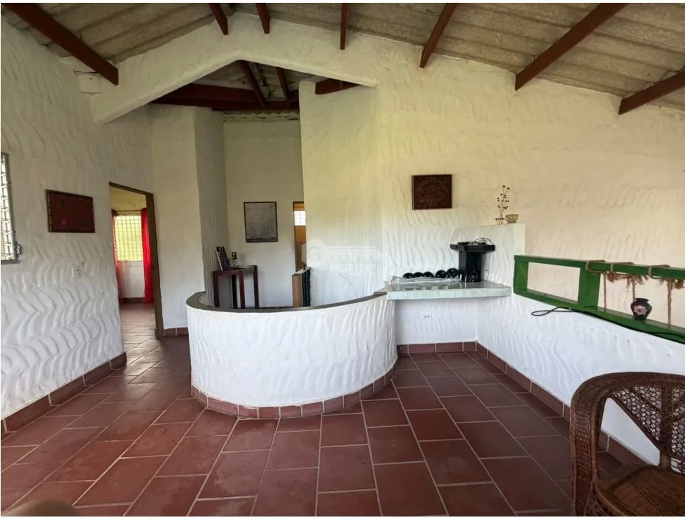 CHAME / SAJALICES / 3000M / 4 HABITACION / 2 BAÑO / GACEBO NS