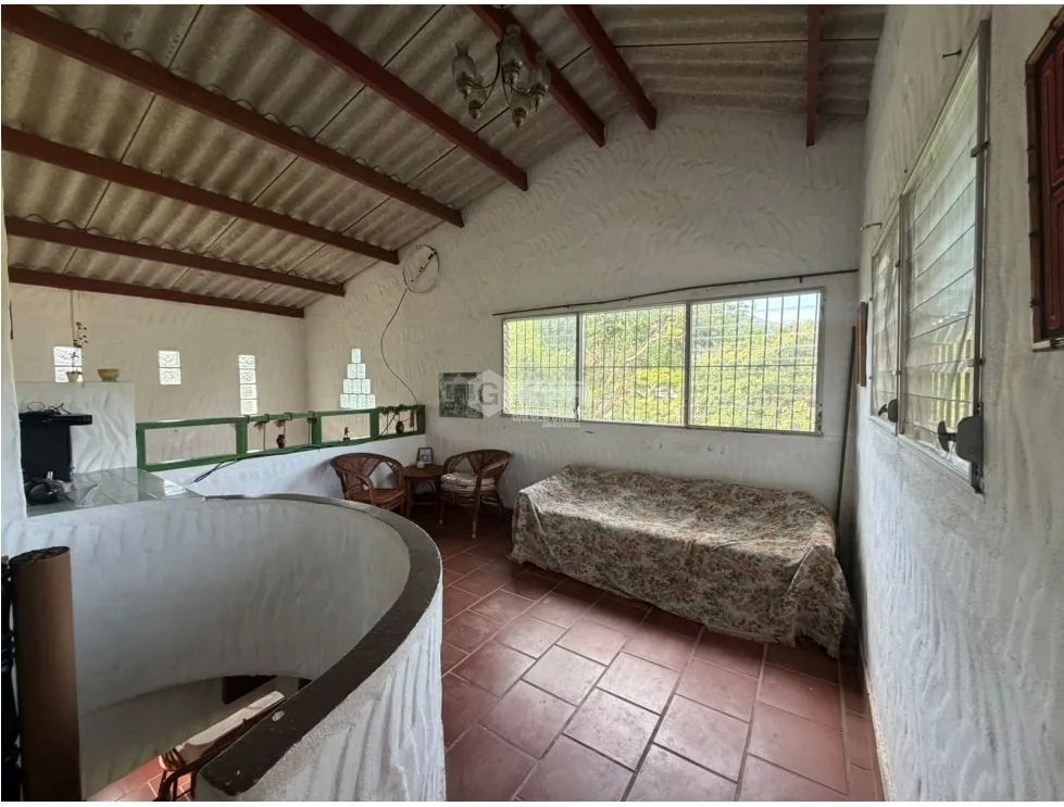 CHAME / SAJALICES / 3000M / 4 BEDROOMS / 2 BATHROOMS / GAZEBO NS