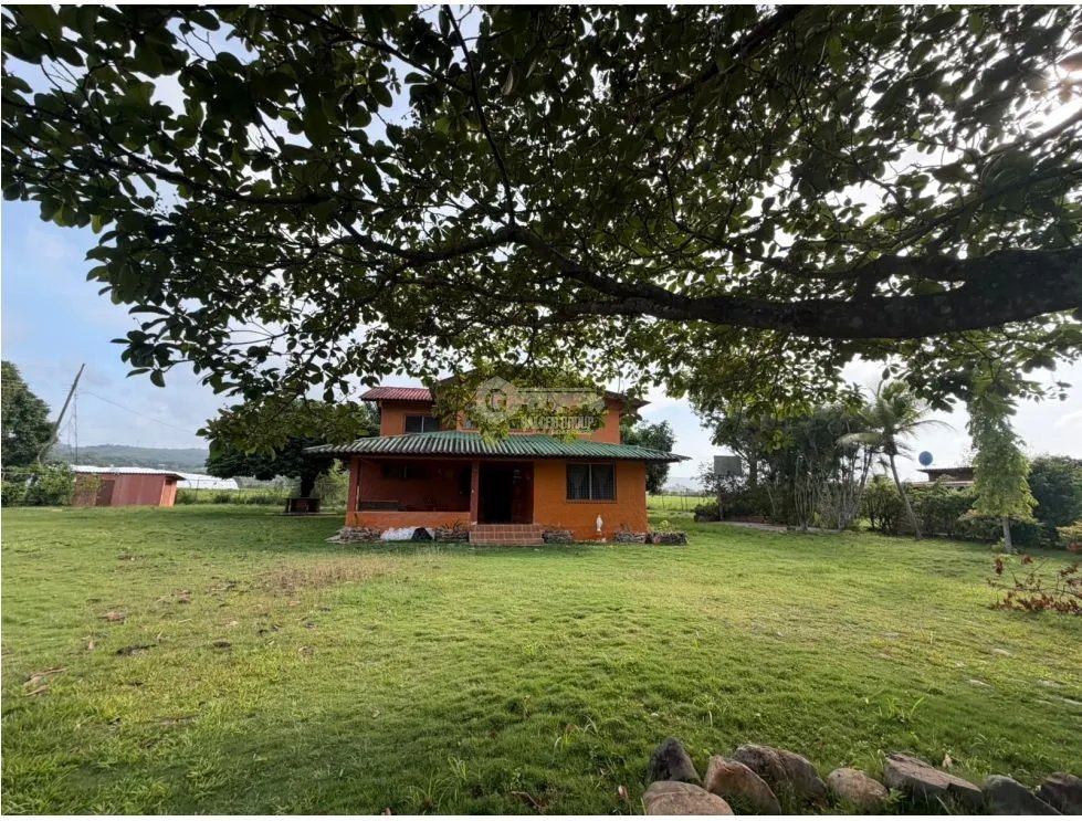 CHAME / SAJALICES / 3000M / 4 BEDROOMS / 2 BATHROOMS / GAZEBO NS