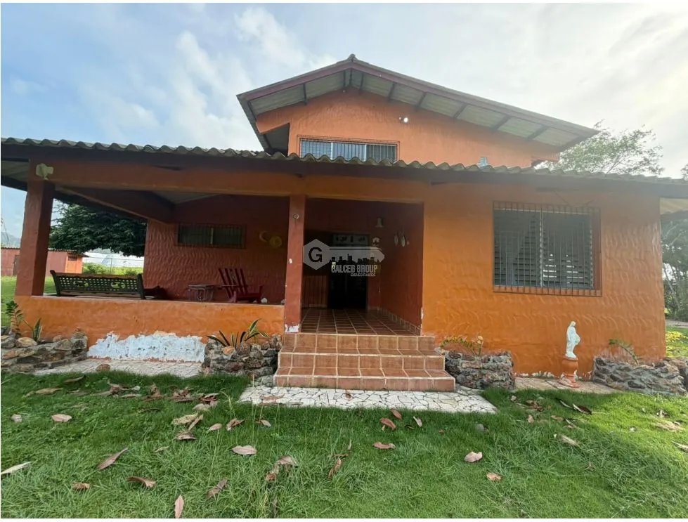 CHAME / SAJALICES / 3000M / 4 BEDROOMS / 2 BATHROOMS / GAZEBO NS