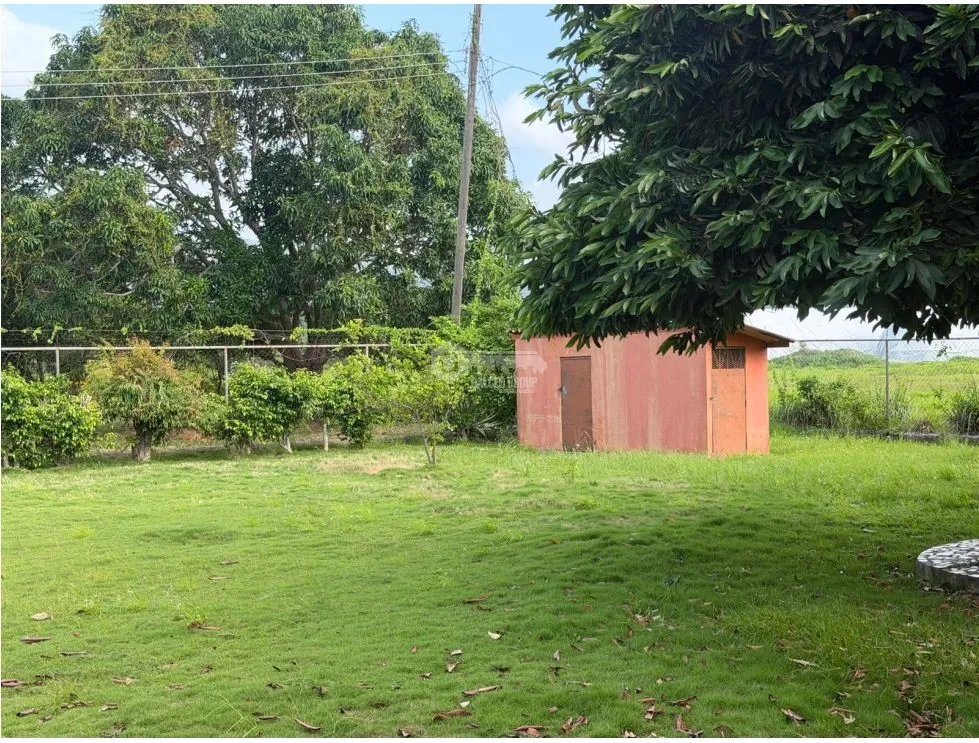 CHAME / SAJALICES / 3000M / 4 BEDROOMS / 2 BATHROOMS / GAZEBO NS