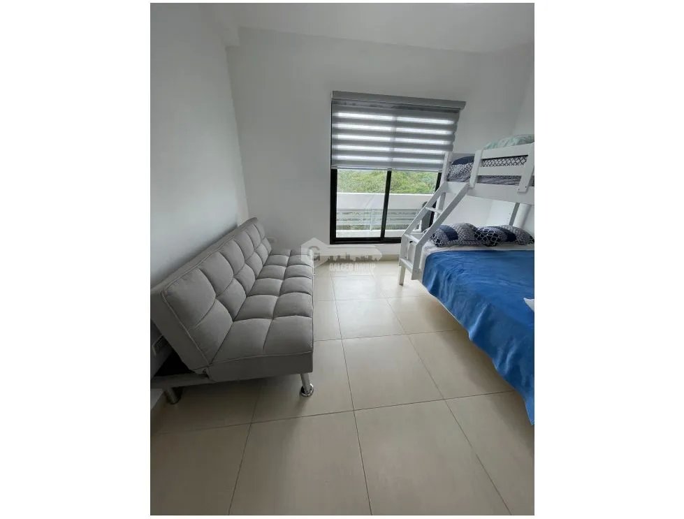 SE VENDE APARTAMENTO EN SAN CARLOS 313 M 4 HABITACIONES VISTA MAR