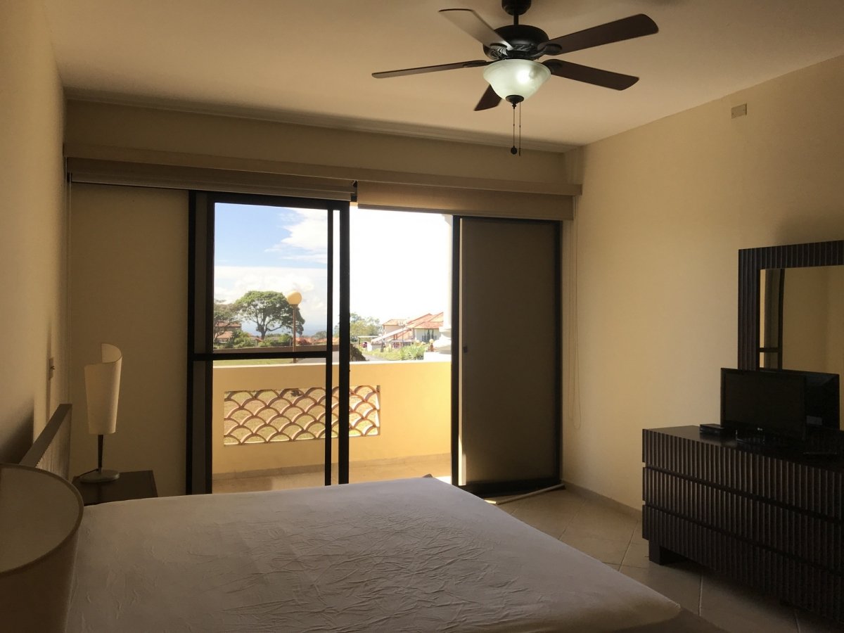 Cómodo apartamento en planta baja en Boquete Country Club