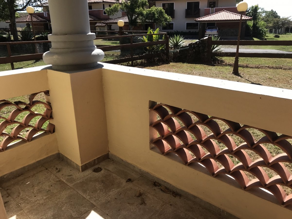 Cómodo apartamento en planta baja en Boquete Country Club