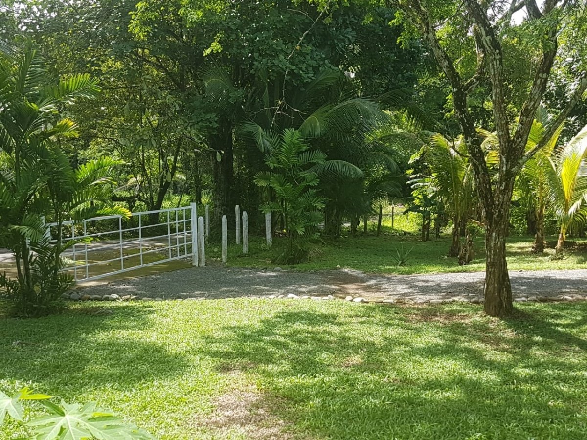 Well-built house in Las Lajas, Chiriquí