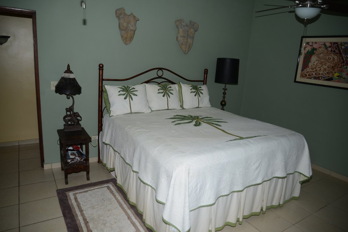 Spacious house in Altos del Maria with breath-taking views