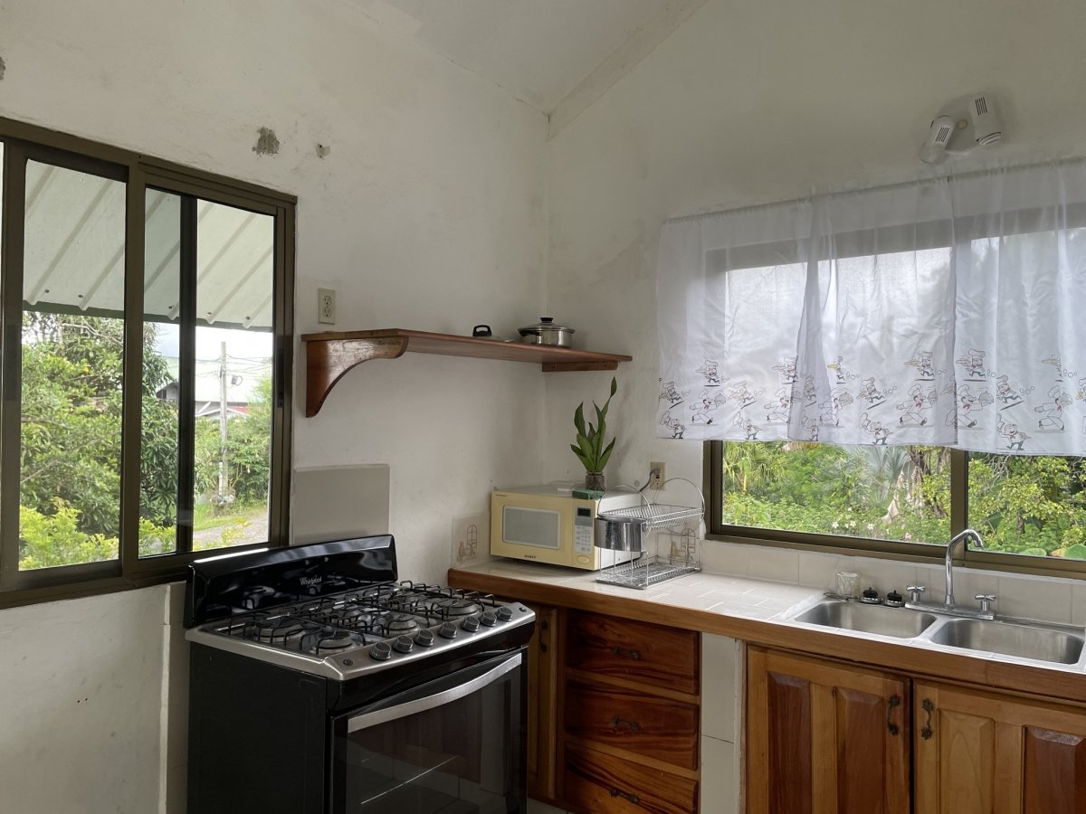 Dignified house with various income options in Volcancito, Boquete