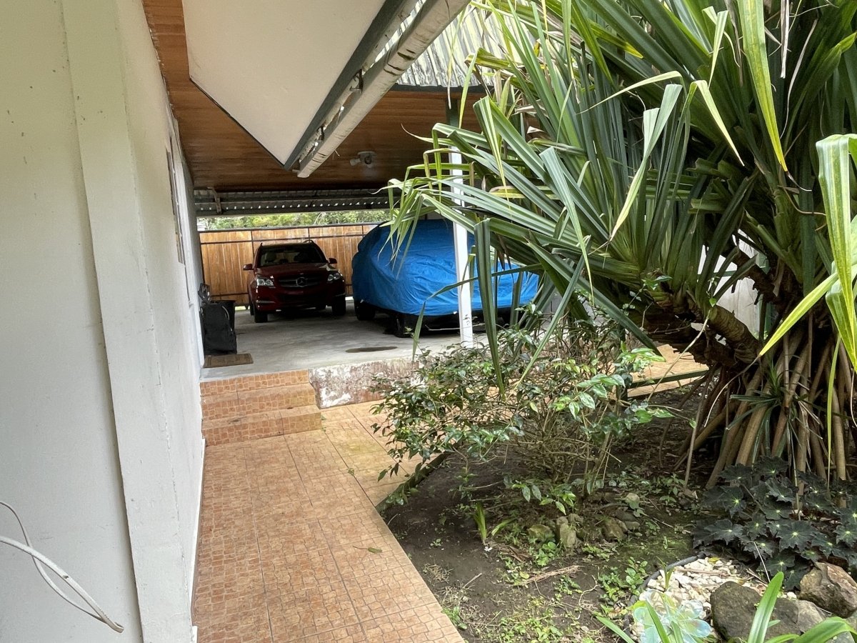 Dignified house with various income options in Volcancito, Boquete