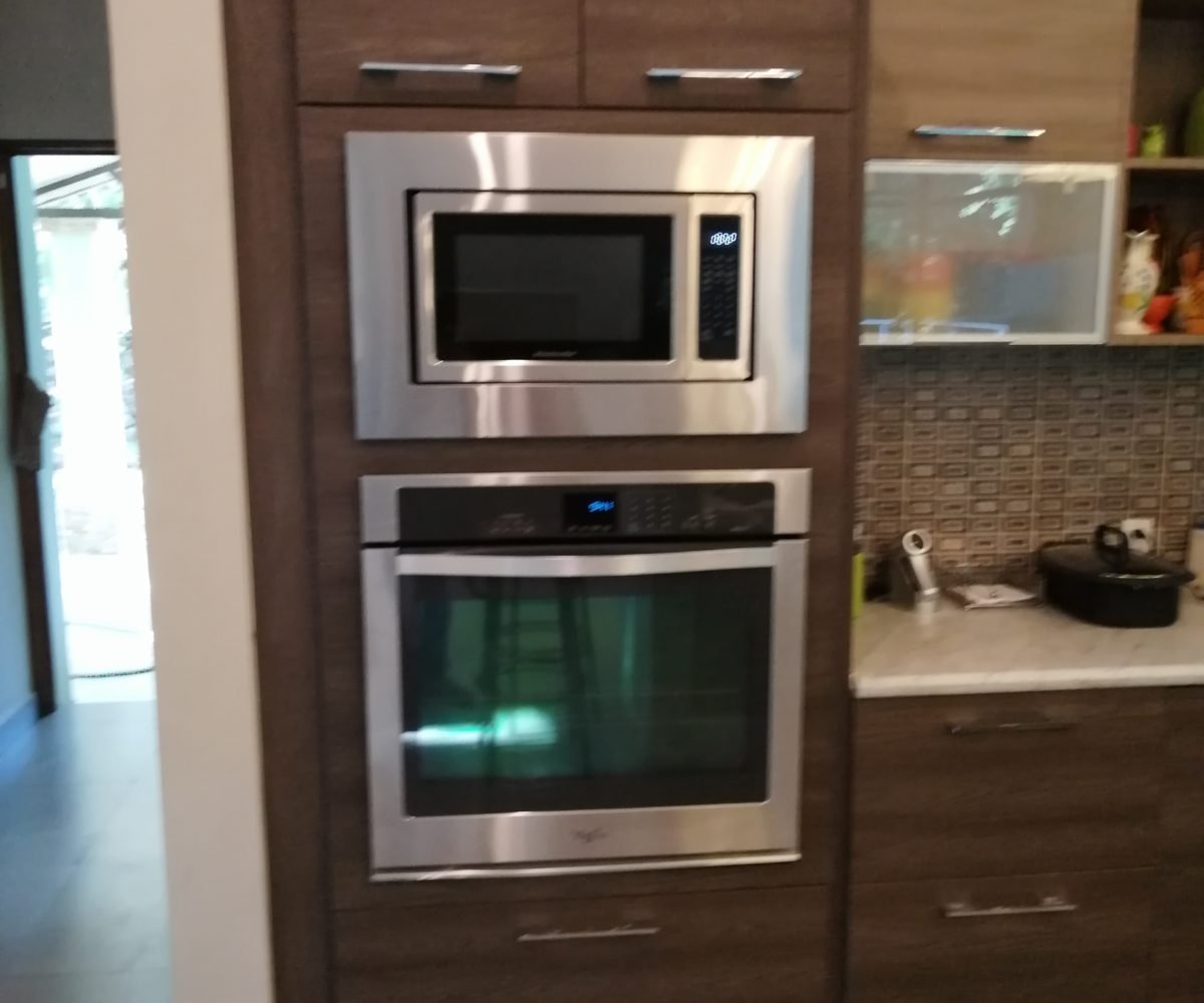 Gran casa de río y cabaña en 2 hectáreas cerca de Dolega en alquiler