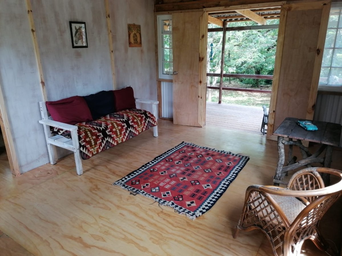 Tiny house on 1.7 hectares on beautiful river Papayal