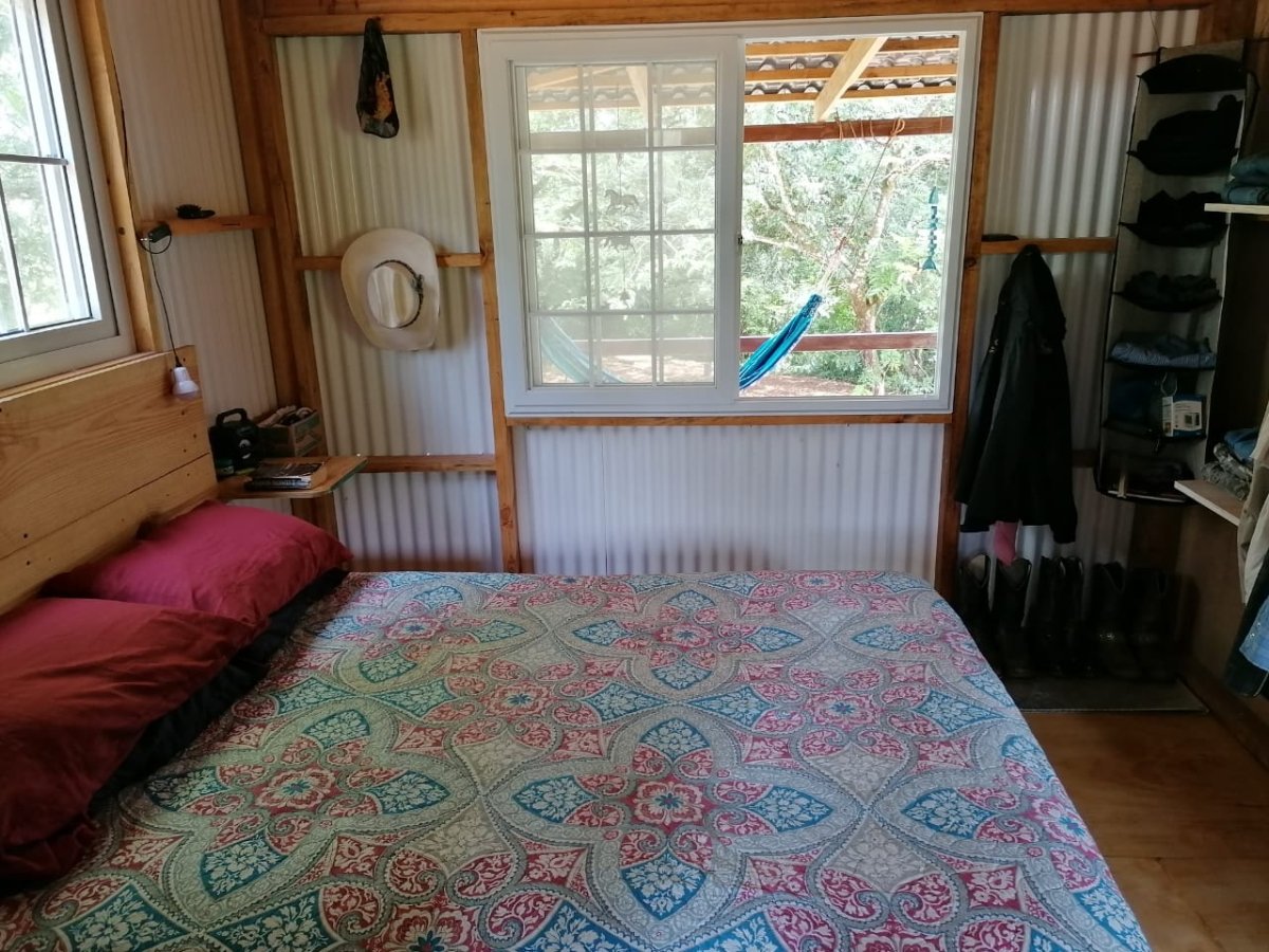 Tiny house on 1.7 hectares on beautiful river Papayal