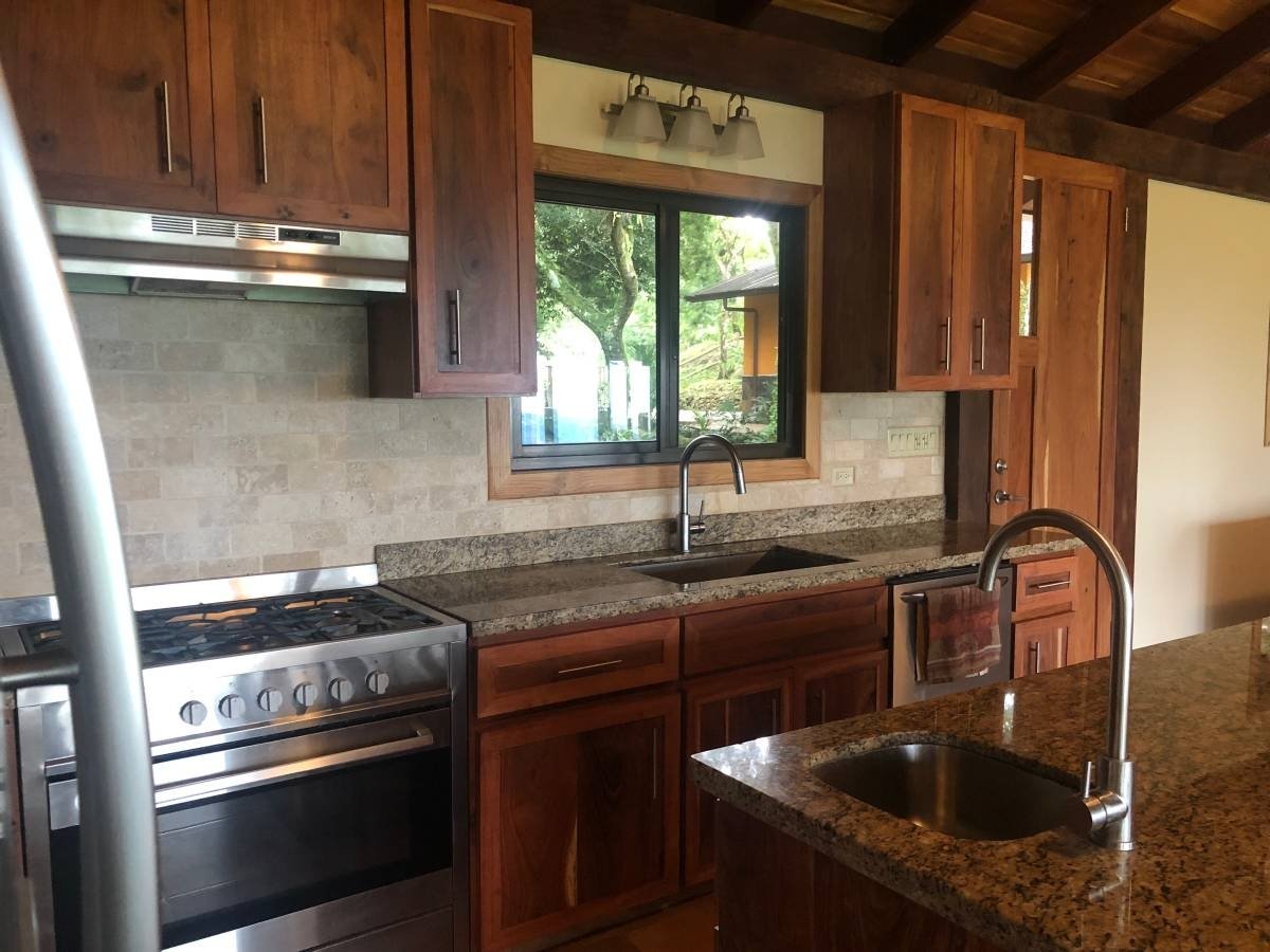 Villa Bali in Altos del Maria - exquisite craftmanship with ocean and ...