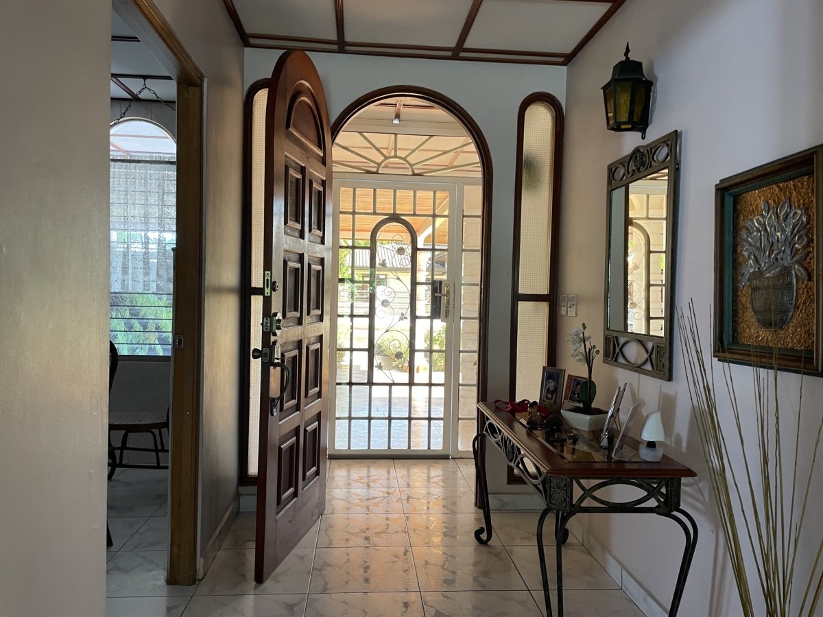 Cómoda casa en la mejor zona residencial de David