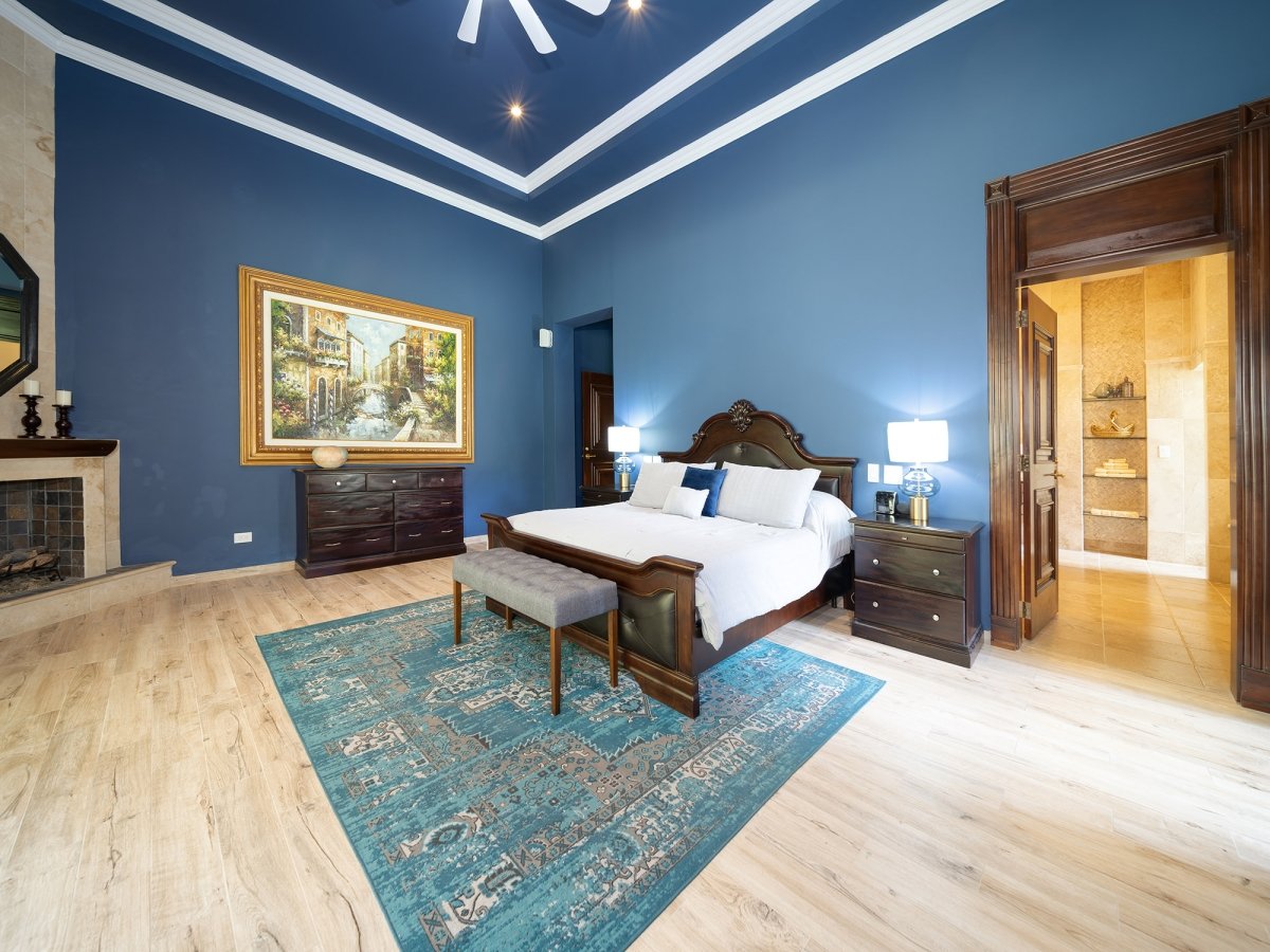 Majestic mansion, superbly constructed with great architectural detail...