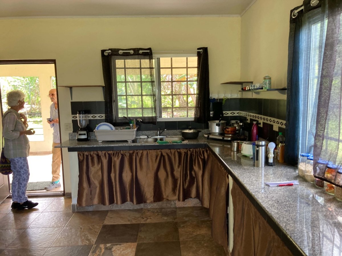1-storey house with roof terrace in cool and quiet area, near Boquete