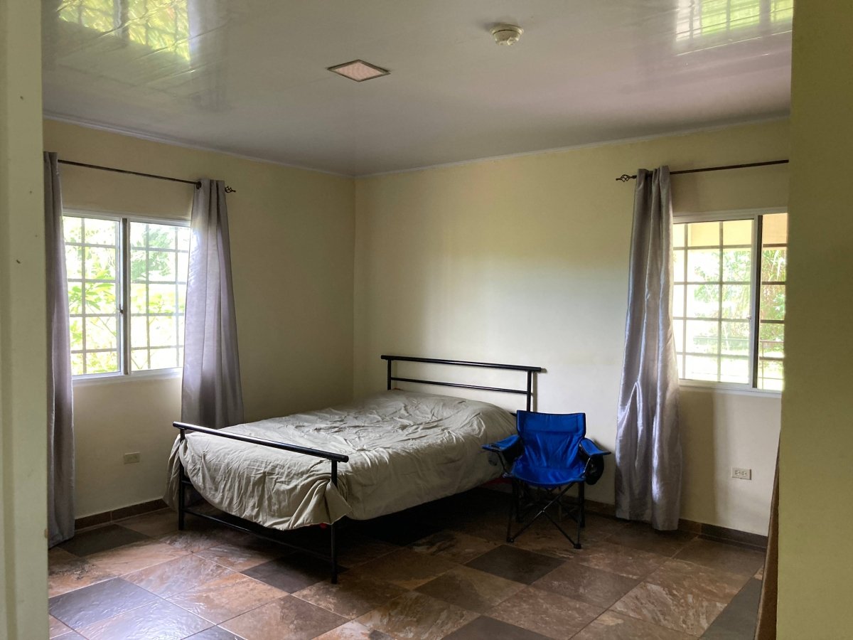 1-storey house with roof terrace in cool and quiet area, near Boquete