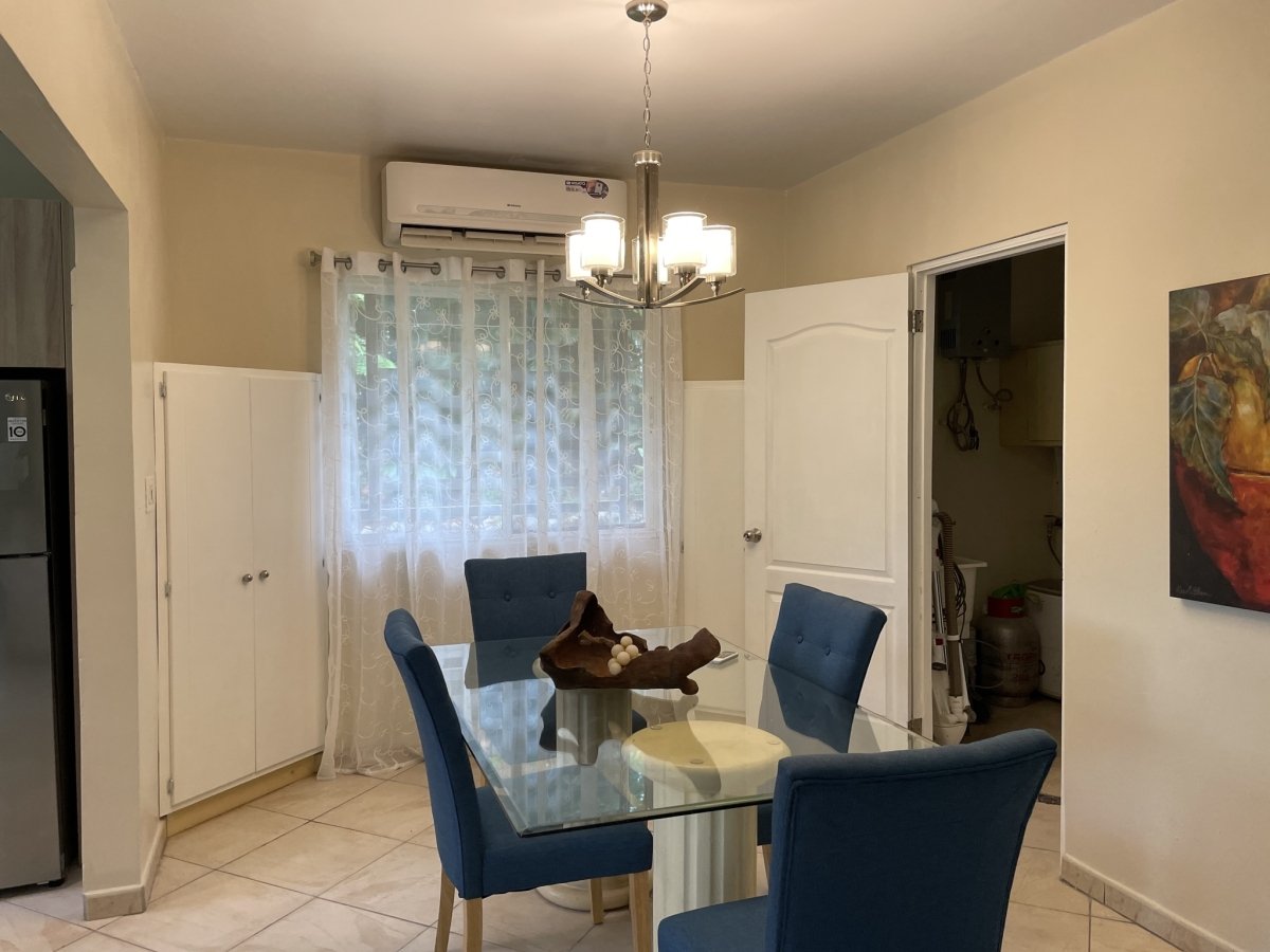 Upgraded Lakeside Home in David - financing available