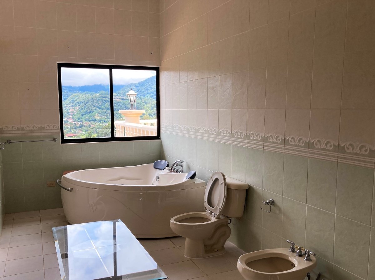 Spectacular views and design