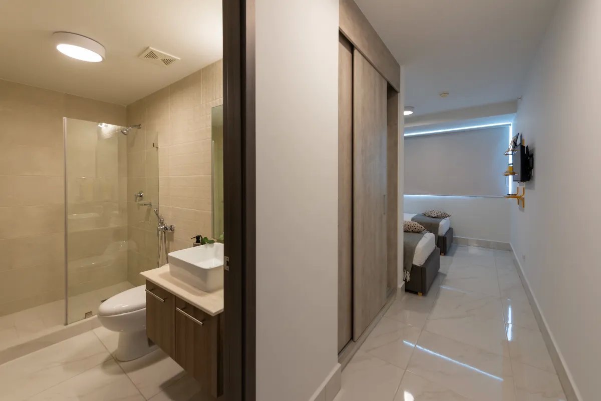 Exclusivo en Edison Park  Pacific Park Towers (142m²) – $345,100
