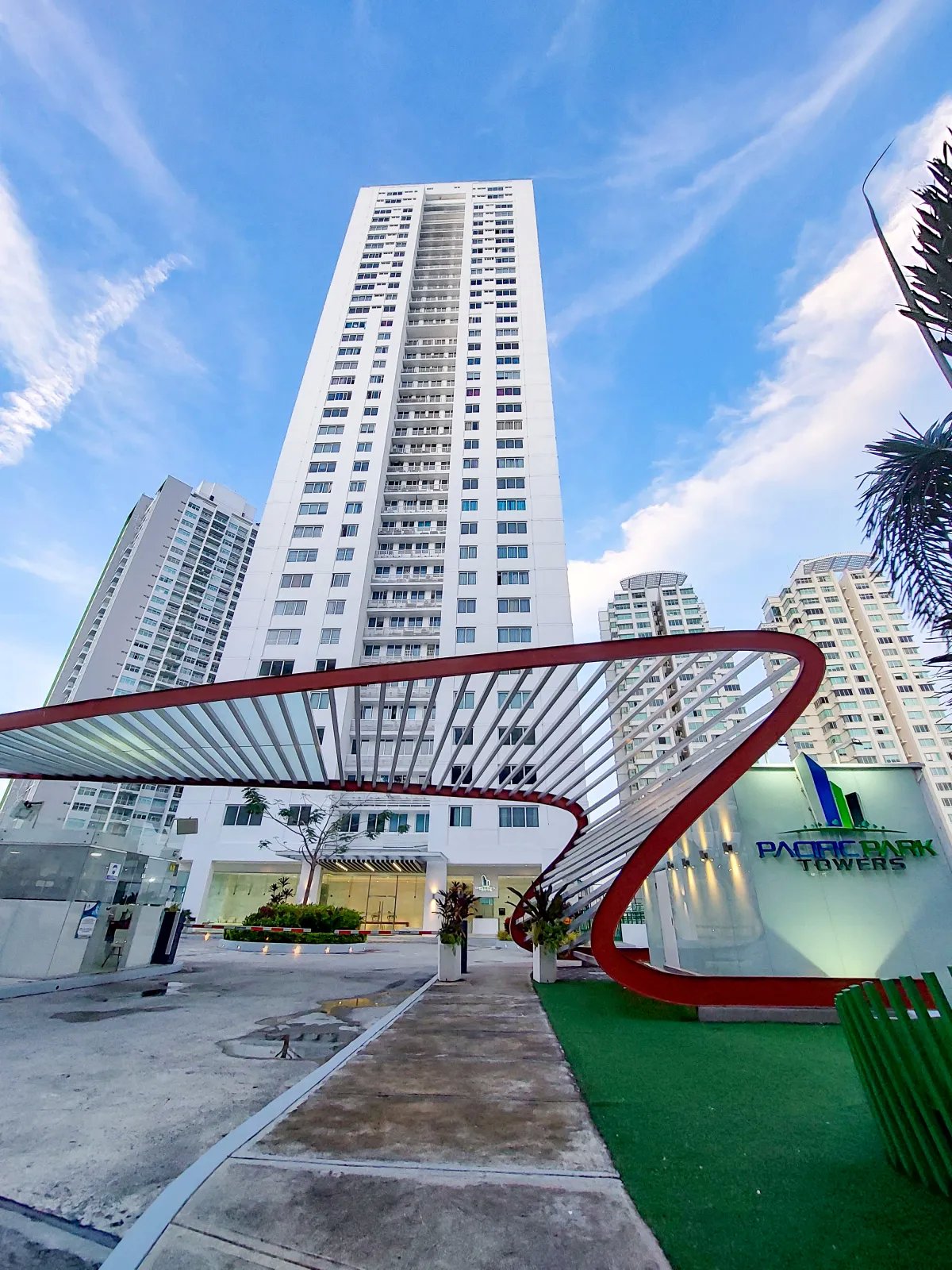 Exclusivo en Edison Park  Pacific Park Towers (142m²) – $345,100