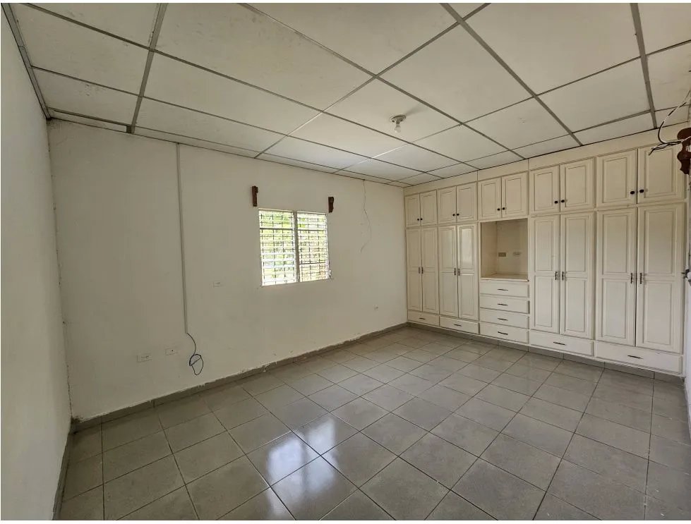 Alquiler de Casa en Villa rosa, Chitré Herrera. MB