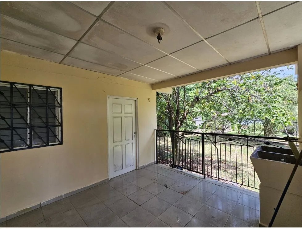 Alquiler de Casa en Villa rosa, Chitré Herrera. MB