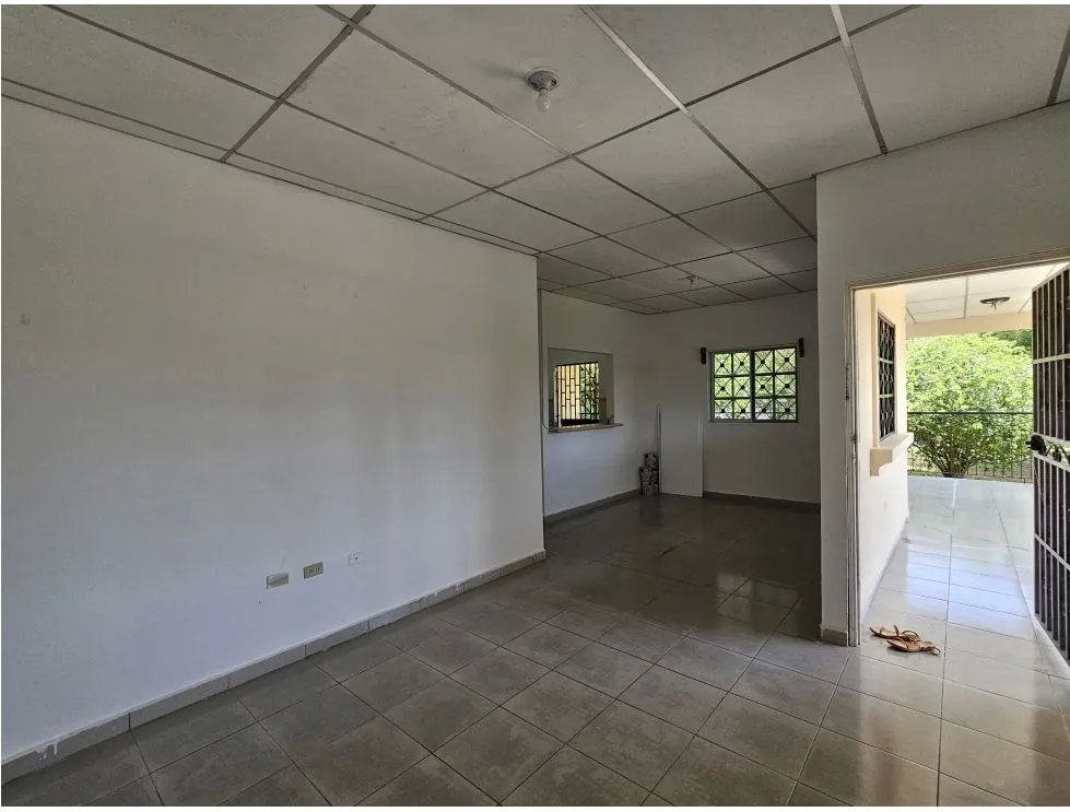 Alquiler de Casa en Villa rosa, Chitré Herrera. MB