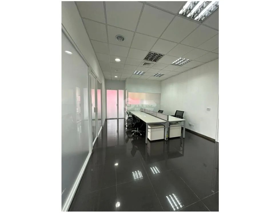 OFICINA / BELLA VISTA / PH HABITAT PLAZA / 180m2 / AMOBLADA