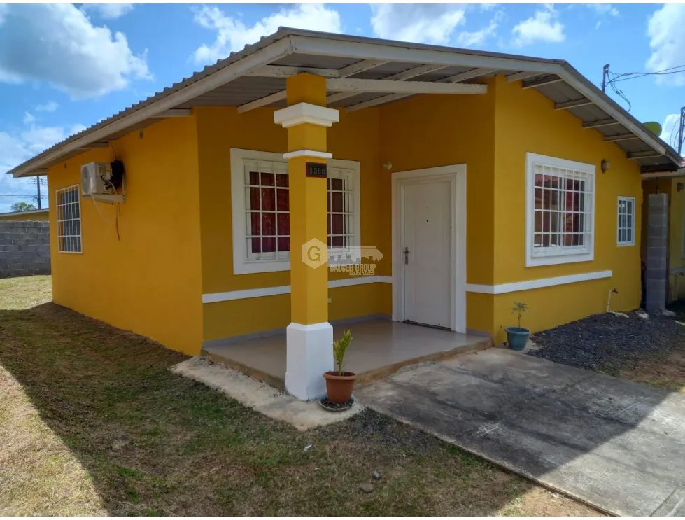 SE VENDE CASA EN PRADERA DE SAN LORENZO 209 M2 CON TERRAZA