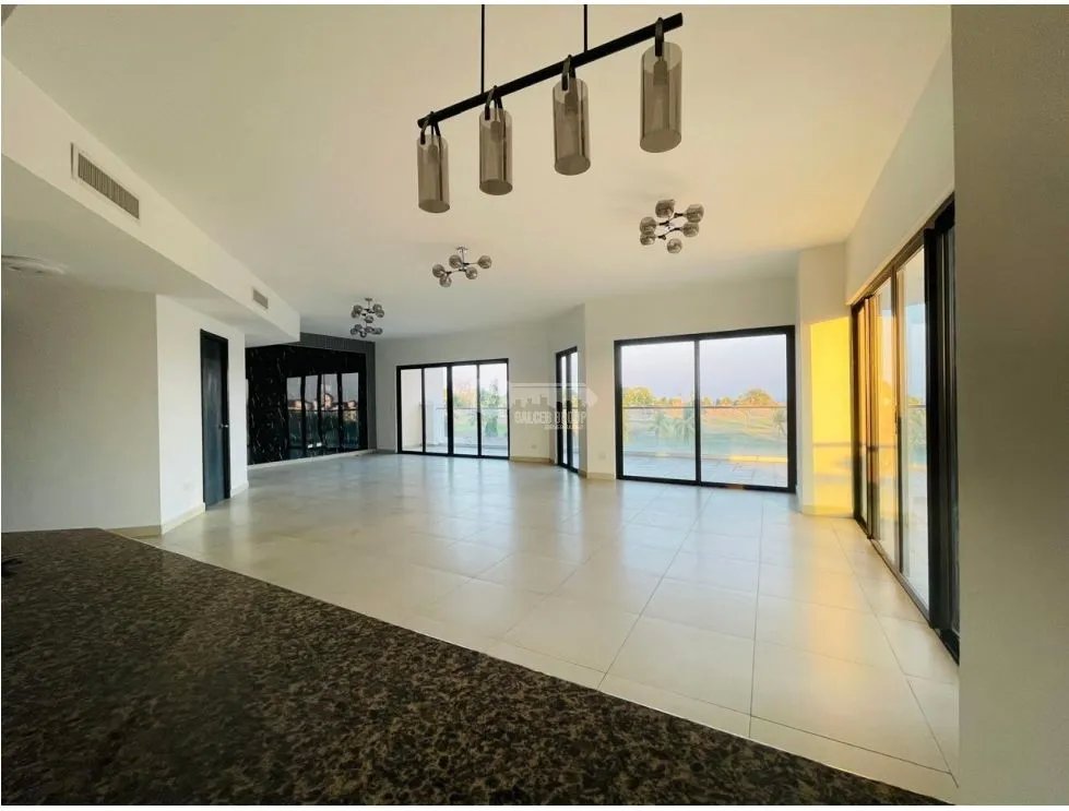 SAN CARLOS / VISTAMAR / LAS OLAS  / 313m2 / 3 HABITACION / BALCON