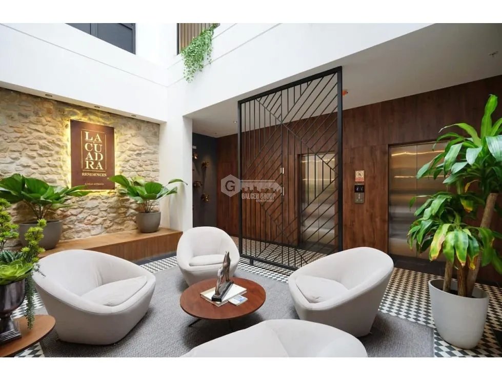 SE VENDE APARTAMENTO EN CASCO VIEJO PH LA CUADRA 95 M2 CON PISCINA