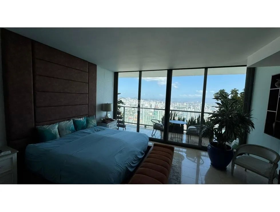 SE VENDE APARTAMENTO EN PUNTA PACIFICA TOC TRUMP 300 M VISTA AL MAR