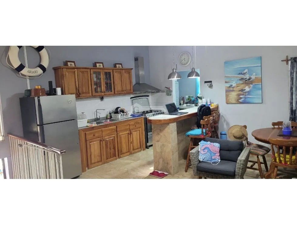 SE VENDE AMPLIA CASA EN NUEVA GORGONA  1150 M2 CON PISCINA Y TERRAZA