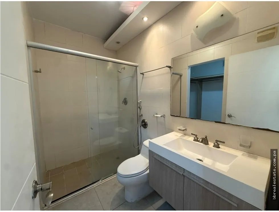 Alquiler de Apartamento Amoblado en PH H2O, Av. Balboa
