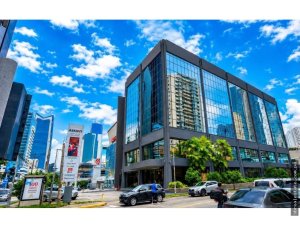 Alquiler de Oficina Amoblada en Edificio Pan American Plaza, Calle 50