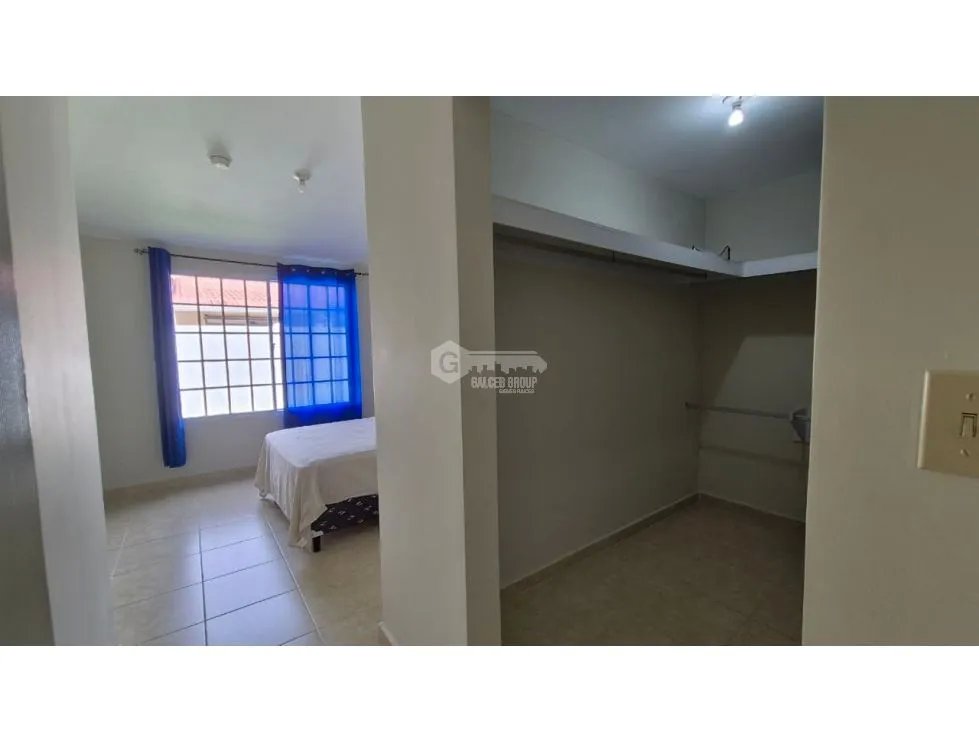 SE VENDE CASA EN LAS ARBOLEDAS 252 M2 CON CANCHAS  DEPORTIVAS