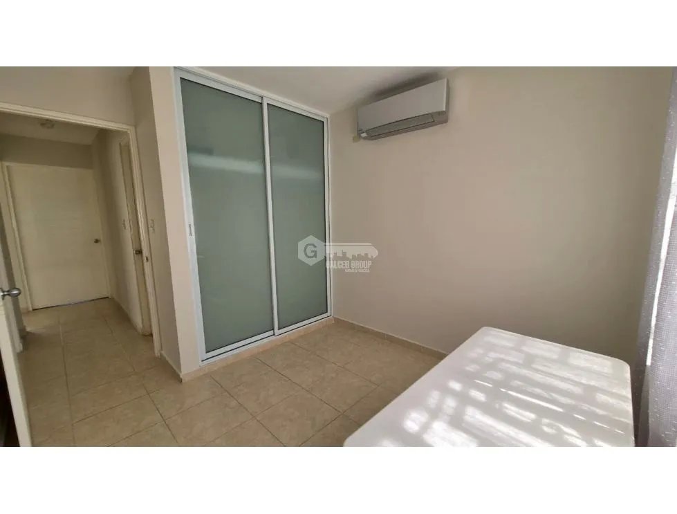 CHORRERA / LAS ARBOLEDAS / 252 M2 / 3 HABITACIONES / TERRAZA / PISCINA