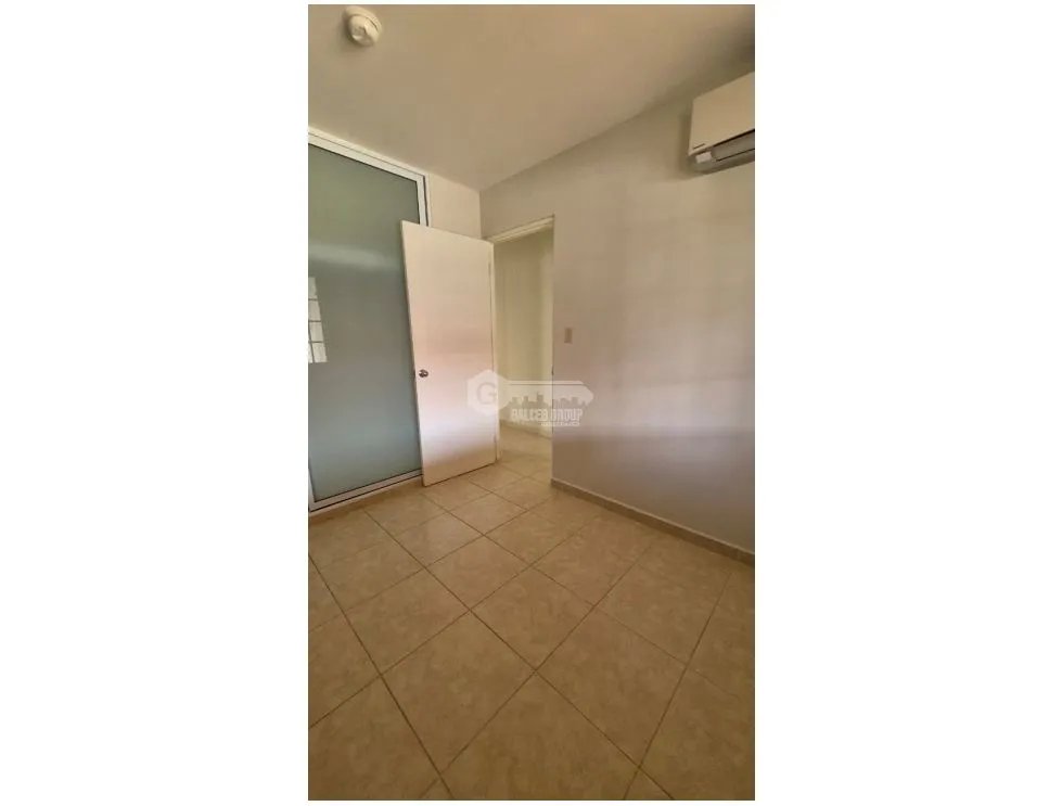 CHORRERA / LAS ARBOLEDAS / 252 M2 / 3 HABITACIONES / TERRAZA / PISCINA