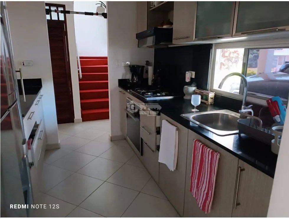 SE VENDE CASA EN ARRAIJAN RESIDENCIAL SANTILLANA  200 M2 DOS NIVELES