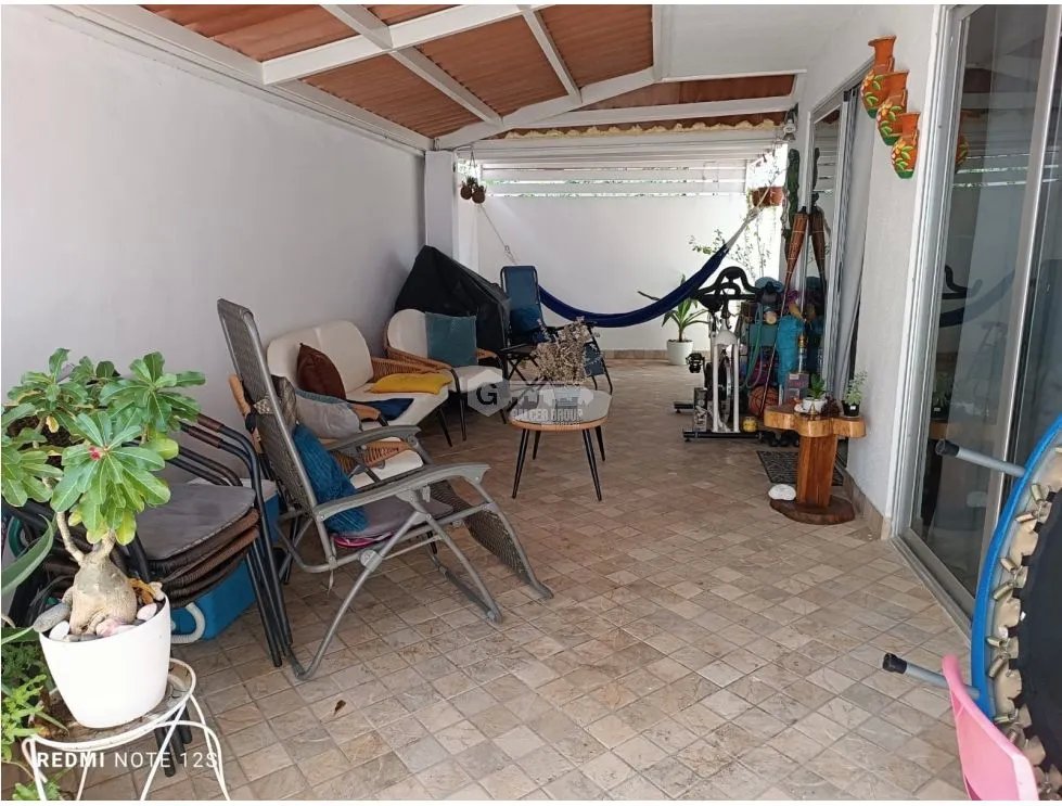 SE VENDE CASA EN ARRAIJAN RESIDENCIAL SANTILLANA  200 M2 DOS NIVELES